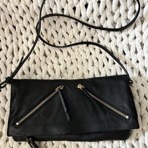 Stella and Dot Covet Waverly Clutch Crossbody Bag with Gold Zippers.
